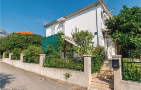 Lovely Apartment In Orebic With Wifi